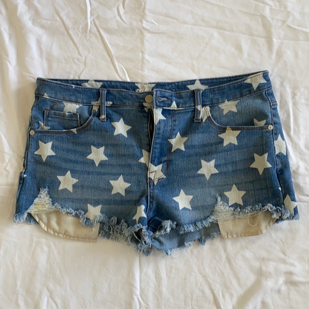 Star jean shorts